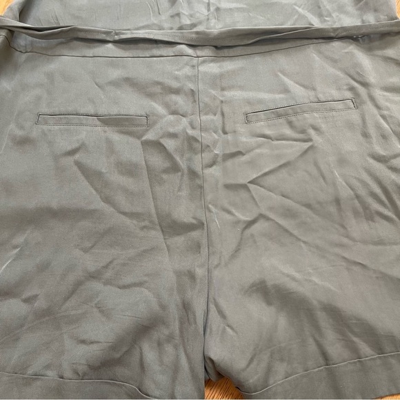 LOFT Women's Size 12 Olive Green Button-Up Romper with Cuffed Shorts + Tie Waist - Picture 13 of 16